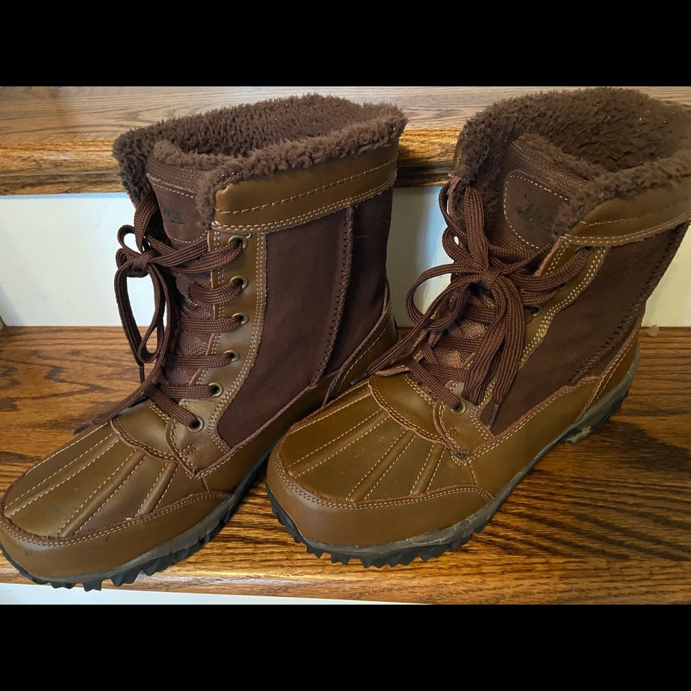 Bass men’s waterproof boot